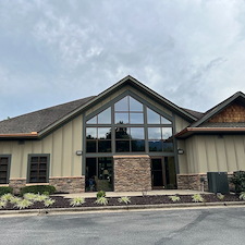 Commercial-Window-Cleaning-in-Columbus-NC 8