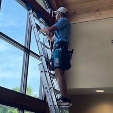 Commercial-Window-Cleaning-in-Columbus-NC 0