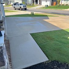 Concrete-Driveway-Cleaning-Project-in-Greer-SC 2
