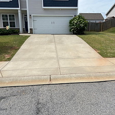 Driveway-Cleaning-Project-in-Lyman-SC 2