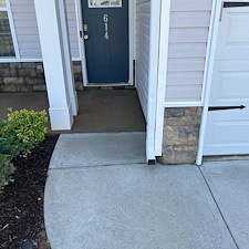 Driveway-Cleaning-Project-in-Lyman-SC 9