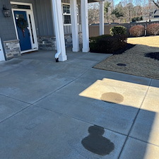 Expert-Driveway-Cleaning-and-Motor-Oil-Stain-Removal-in-Greenville-SC 0