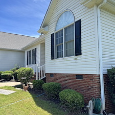 Exterior-House-Washing-Driveway-Cleaning-Deck-Cleaning-Project-in-Taylors-SC 5
