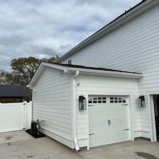 Exterior-House-Washing-with-Red-Clay-Stain-Removal-Concrete-Cleaning-Project-in-Simpsonville-SC 7