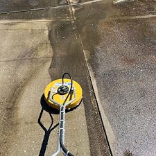 Exterior-House-Washing-Concrete-Cleaning-Project-in-Greenville-SC-1 4