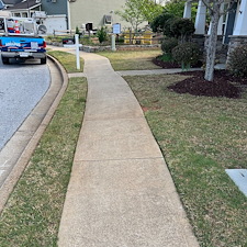 Exterior-House-Washing-Concrete-Cleaning-Project-in-Greer-SC 3