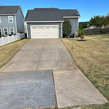 Exterior-House-Washing-Concrete-Cleaning-Project-in-Greer-SC 7