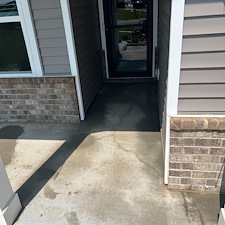 Exterior-House-Washing-Concrete-Cleaning-in-Simpsonville-SC 0