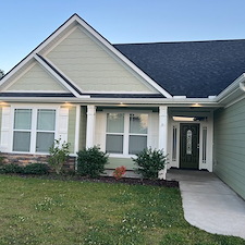 Exterior-House-Washing-Concrete-Cleaning-in-Greer-SC 1