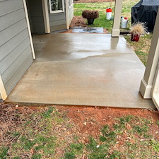 Exterior-House-Washing-Driveway-Cleaning-Project-in-Greer-SC 12
