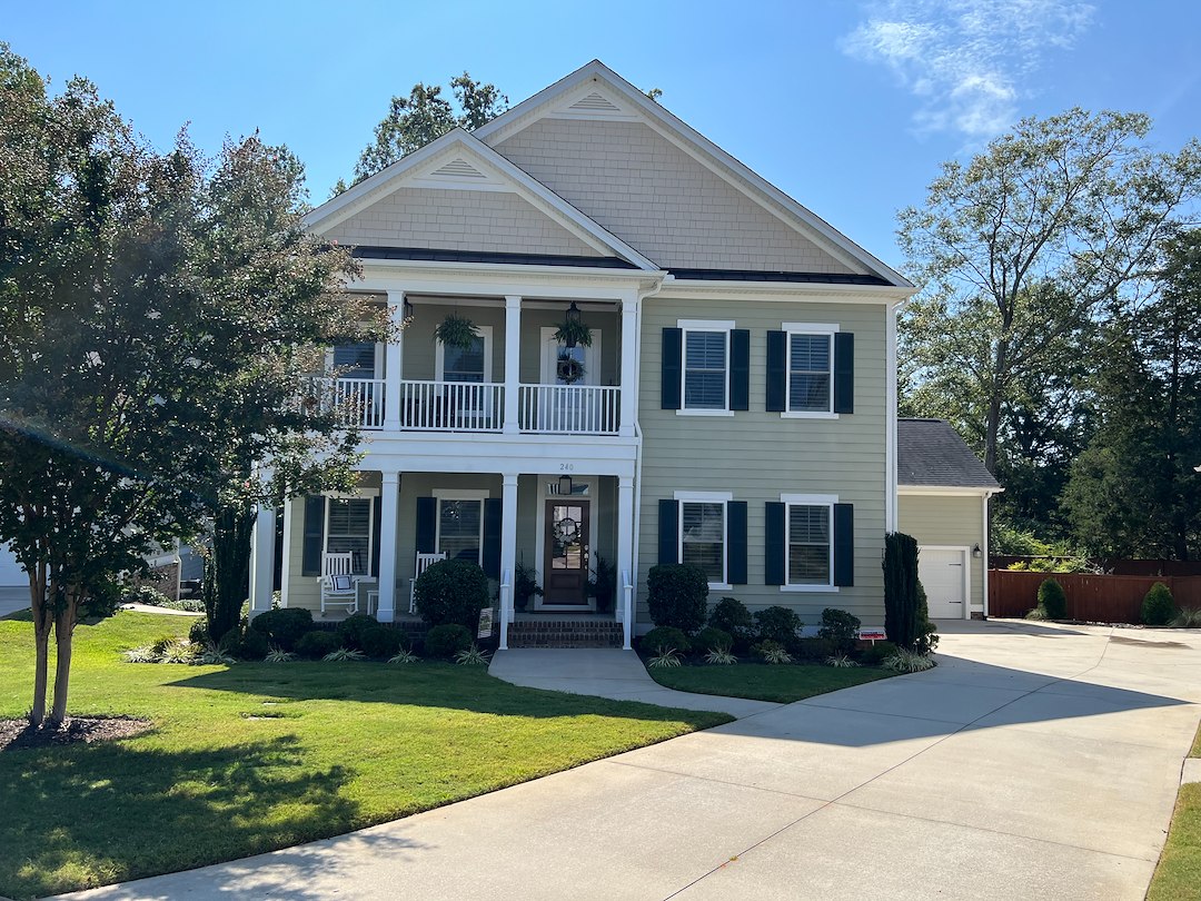 Fence Cleaning in Greer, SC  Thumbnail
