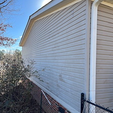 House-Soft-Washing-Wood-Deck-Cleaning-in-Pelzer-SC 10