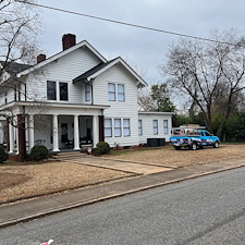 Professional-Window-Cleaning-For-Historic-Home-in-Anderson-SC 2