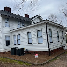 Professional-Window-Cleaning-For-Historic-Home-in-Anderson-SC 4