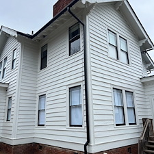 Professional-Window-Cleaning-For-Historic-Home-in-Anderson-SC 5