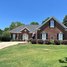 Professional-Window-Cleaning-and-Concrete-Cleaning-in-Greenville-SC 1