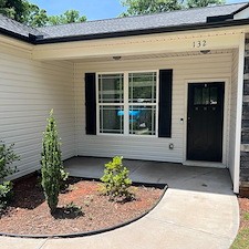 Red-Clay-Stain-Removal-and-Exterior-House-Washing-in-Wellford-SC-1 3