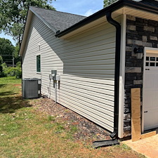 Red-Clay-Stain-Removal-and-Exterior-House-Washing-in-Wellford-SC-1 0