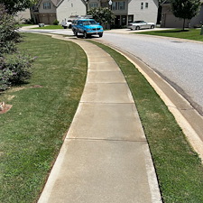 Red-Clay-Stain-Removal-Concrete-Cleaning-Exterior-House-Washing-in-Lyman-SC 7