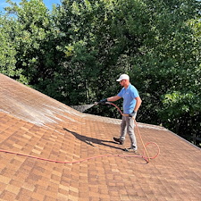 Roof-Washing-in-Hendersonville-NC 1