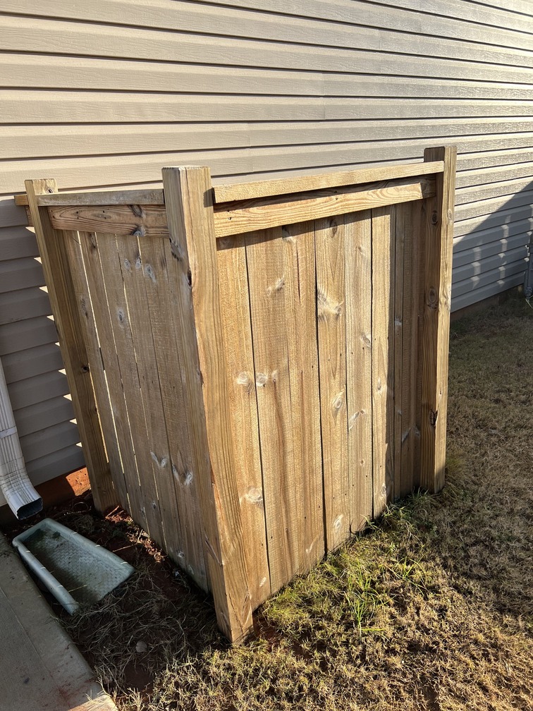 Wood Fence Cleaning With Expert Softwashing Techniques in Lyman, SC Thumbnail